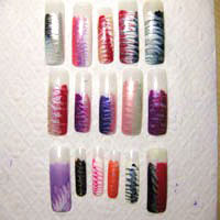 Examples of the zigzag pattern on nails